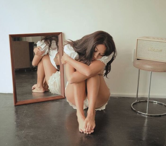 Ambra Gutierrez Feet