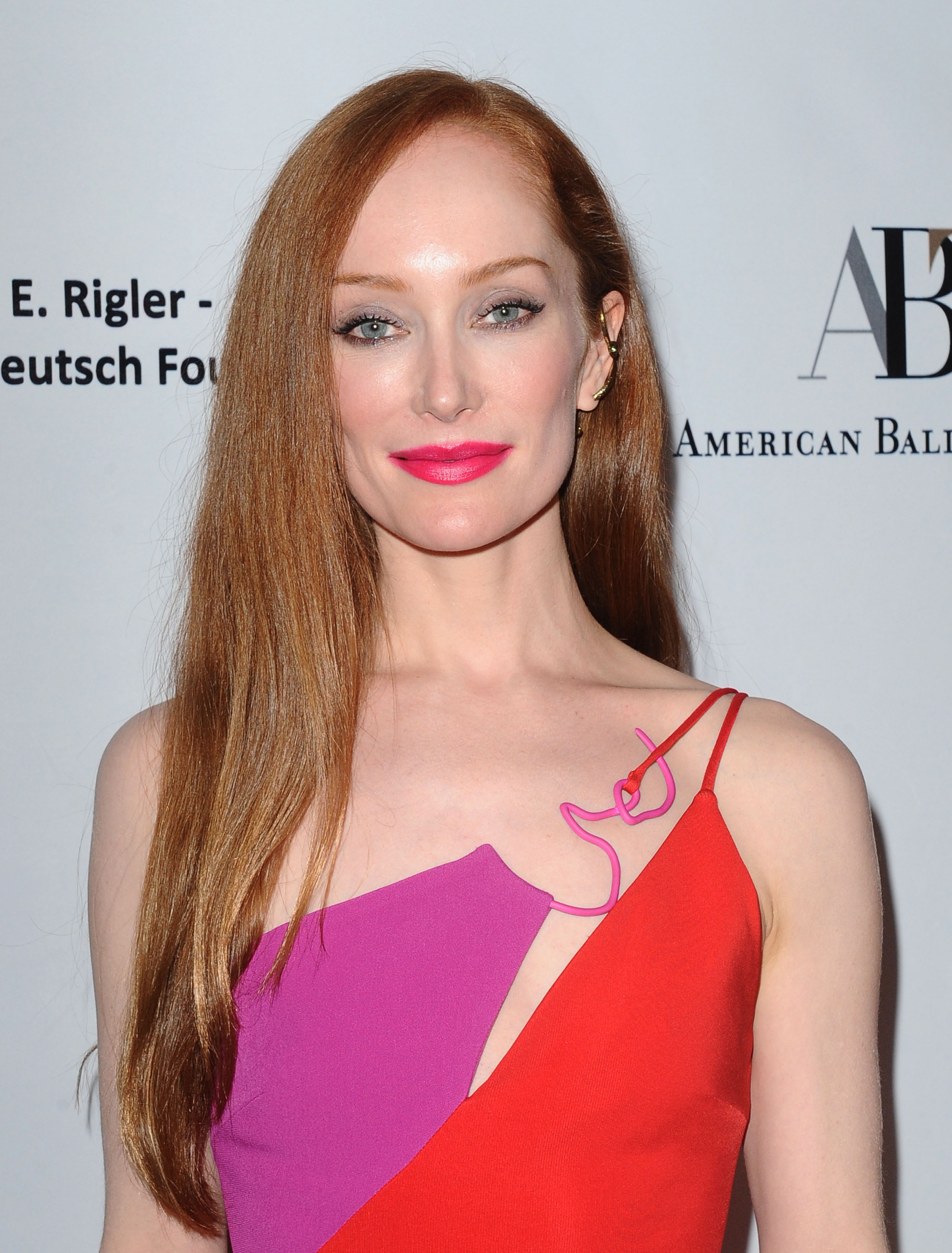 lotte verbeek sexy redhead 23