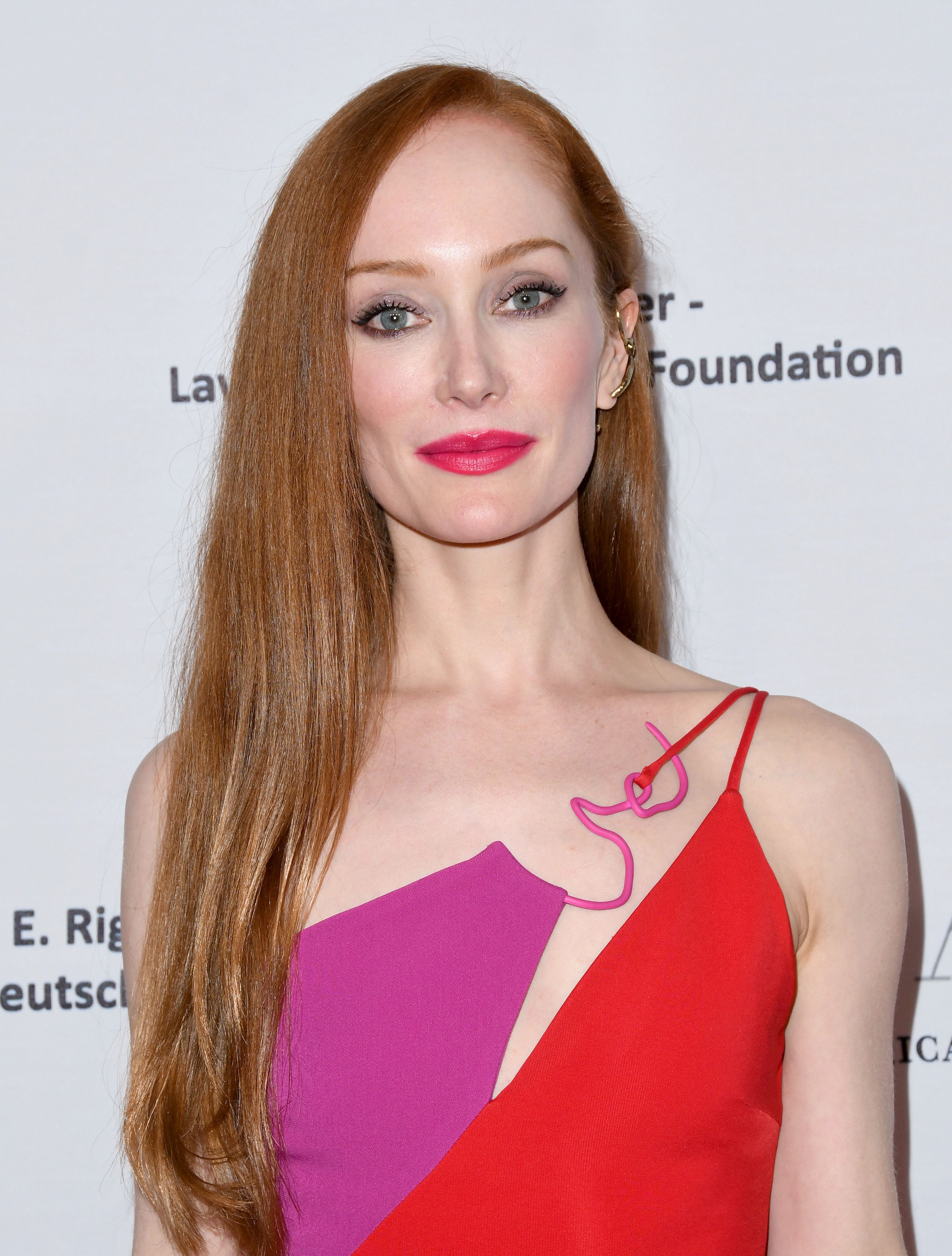 lotte verbeek sexy redhead 25