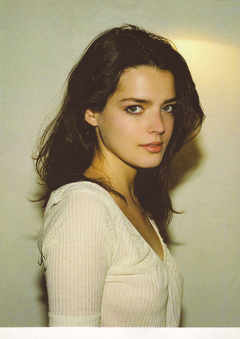 roxane mesquida sexy 28
